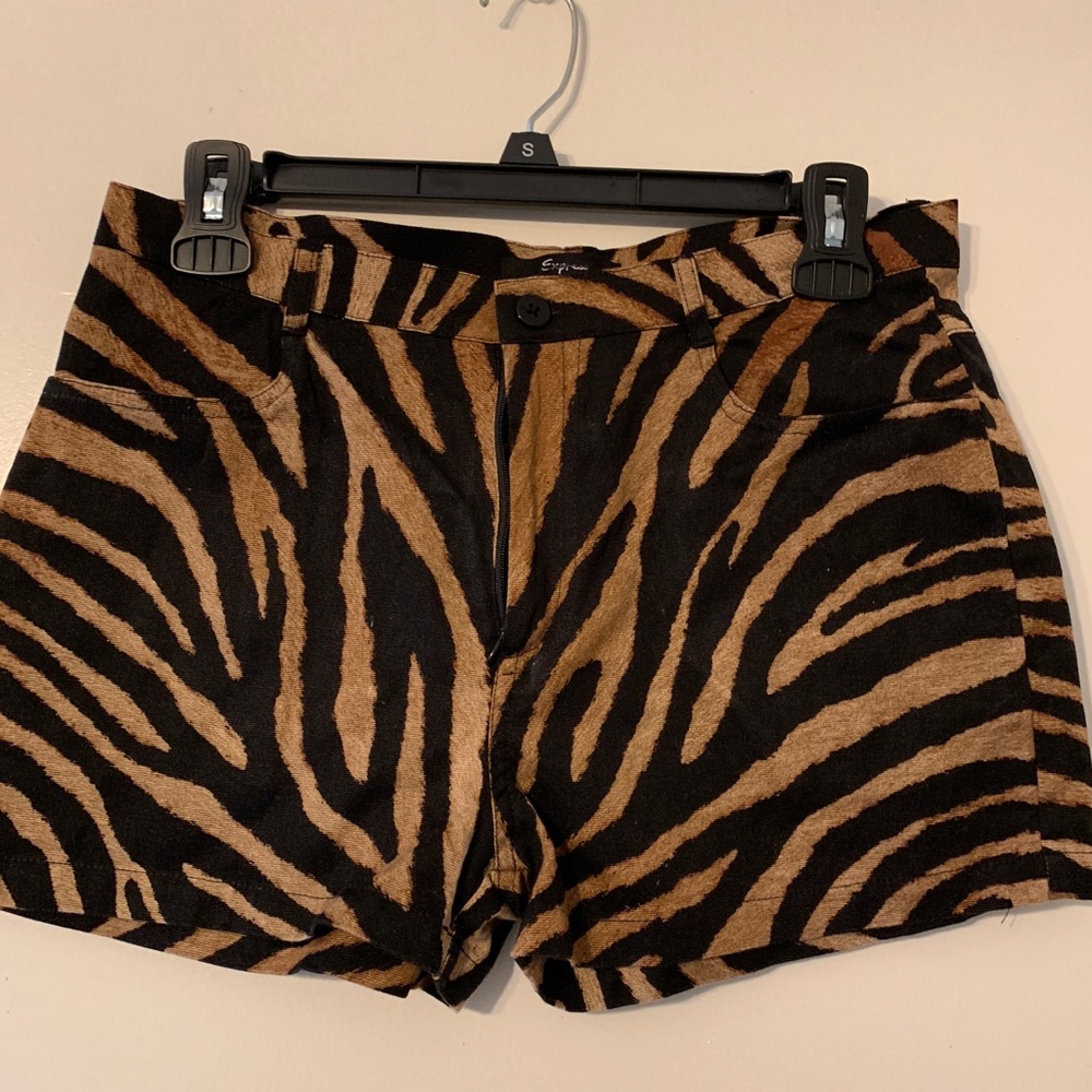EXPRESS brand animal print women’s shorts
